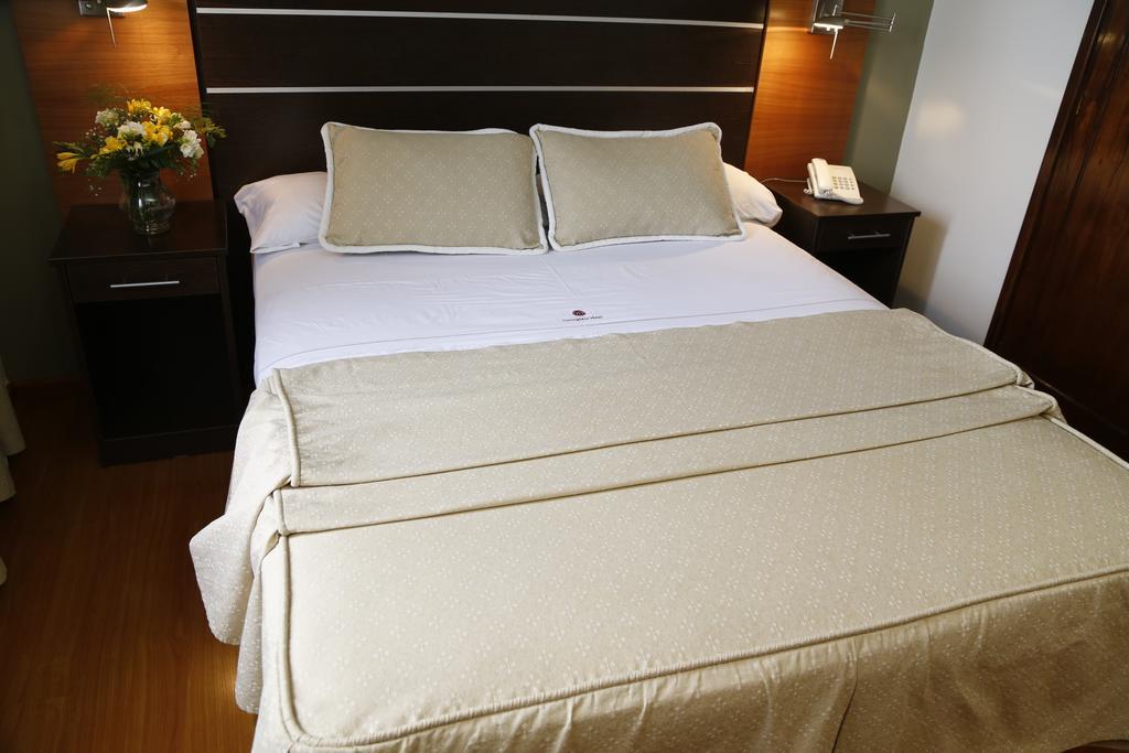 Hotel Corregidor La Plata Eksteriør billede